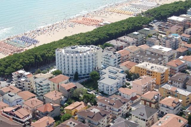 Hotel Lido Alba Adriatica Eksteriør bilde