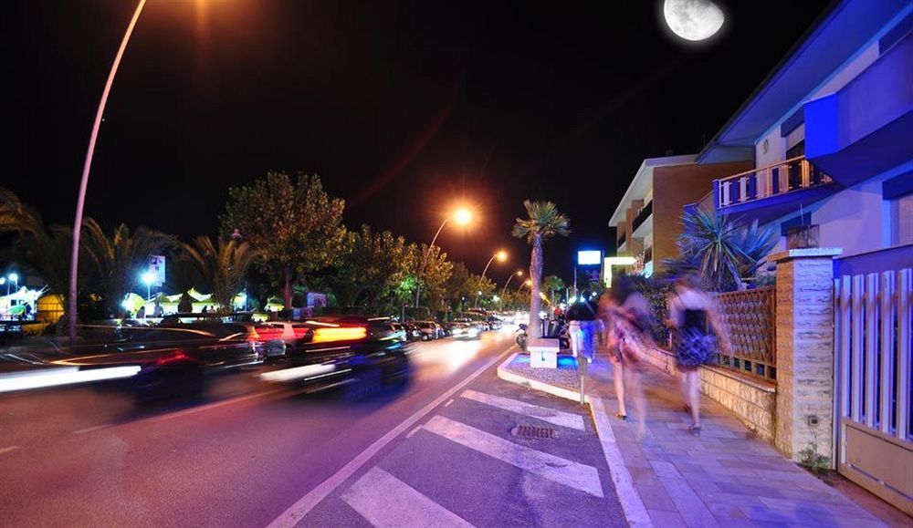 Hotel Lido Alba Adriatica Eksteriør bilde